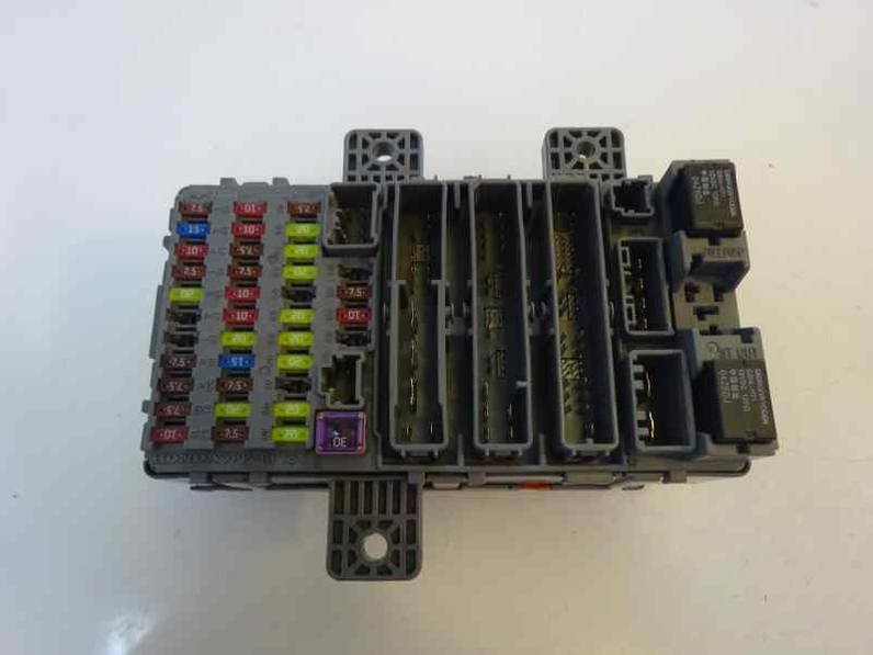 CAJA RELES FUSIBLES HONDA CIVIC BERLINA 5 2007 2.2 CTDI (140 CV)