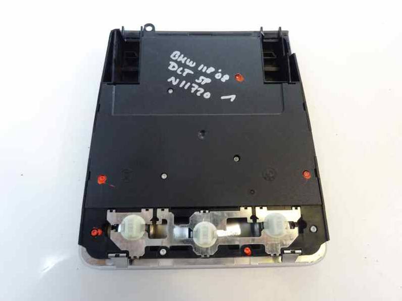 LUZ INTERIOR BMW SERIE 1 BERLINA 2008 2.0 TURBODIESEL (143 CV)