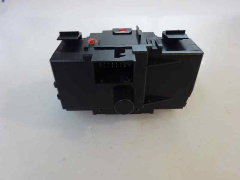 MANDO LUCES BMW SERIE 1 BERLINA 2008 2.0 TURBODIESEL (143 CV)