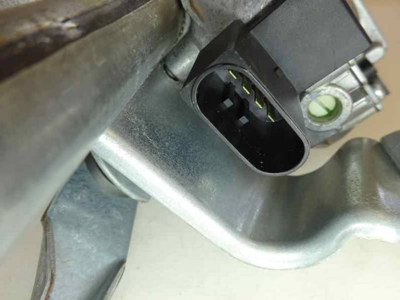 MOTOR LIMPIA DELANTERO BMW SERIE 1 BERLINA 2008 2.0 TURBODIESEL (143 CV)