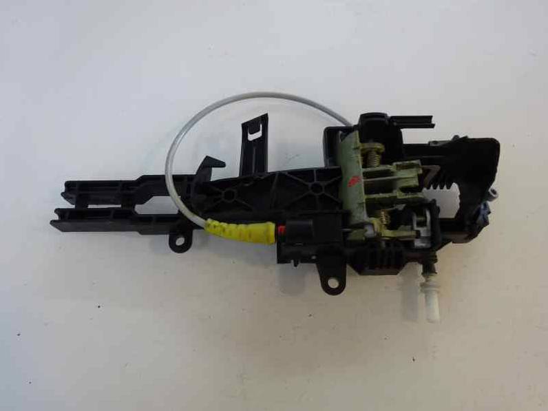 MANETA INTERIOR DELANTERA DERECHA BMW SERIE 1 BERLINA 2008 2.0 TURBODIESEL (143 CV)