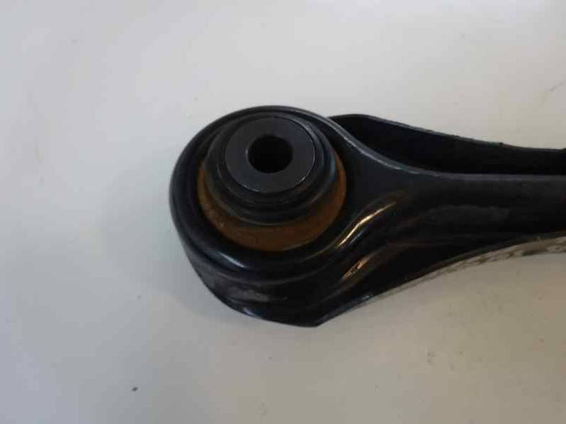 BRAZO SUSPENSION TRASERO IZQUIERDO BMW SERIE 1 BERLINA 2008 2.0 TURBODIESEL (143 CV)
