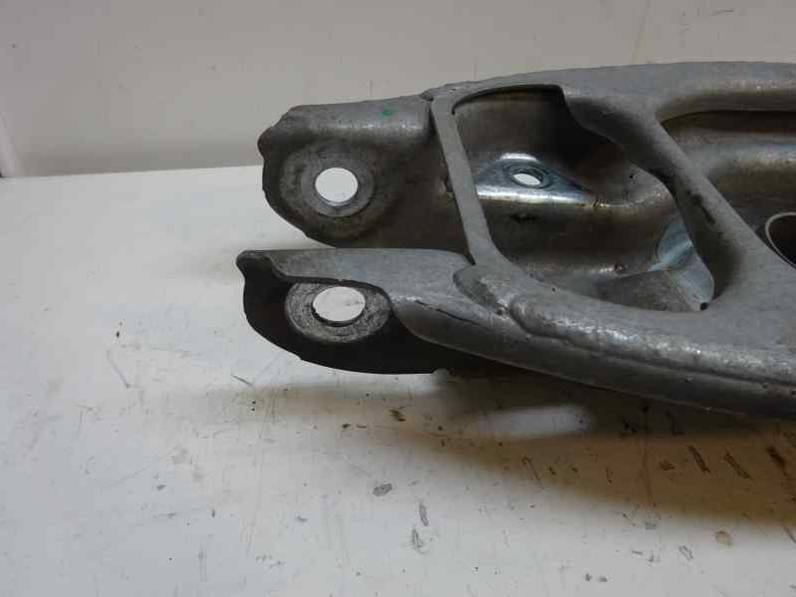 BRAZO SUSPENSION INFERIOR TRASERO IZQUIERDO BMW SERIE 1 BERLINA 2008 2.0 TURBODIESEL (143 CV)