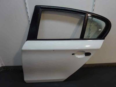 PUERTA TRASERA IZQUIERDA BMW SERIE 1 BERLINA 2008 2.0 TURBODIESEL (143 CV)