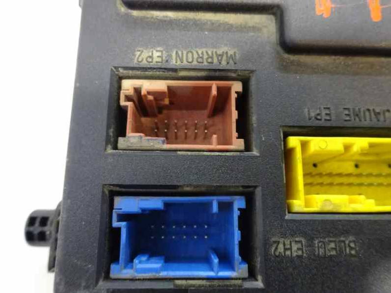 CAJA RELES FUSIBLES CITROEN XSARA BERLINA 2001 1.9 D (69 CV)