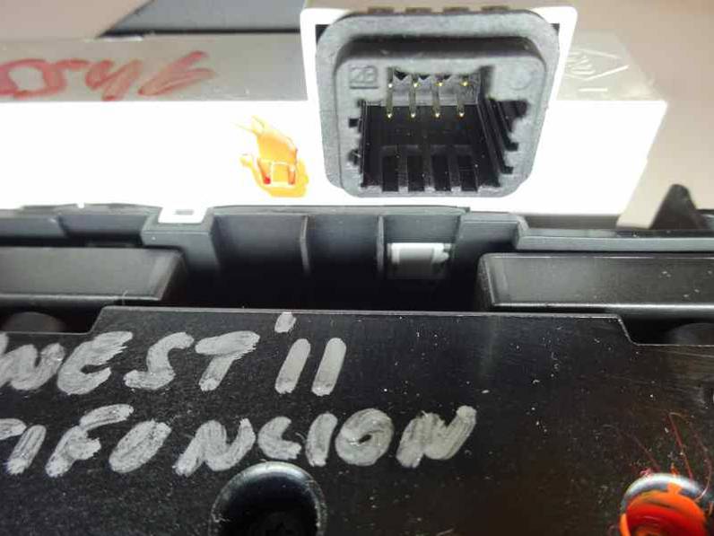 PANTALLA MULTIFUNCION RENAULT MEGANE III SPORT TOURER 2011 1.5 DCI D FAP (90 CV)