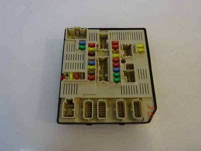 CAJA RELES FUSIBLES RENAULT MEGANE III SPORT TOURER 2011 1.5 DCI D FAP (90 CV)