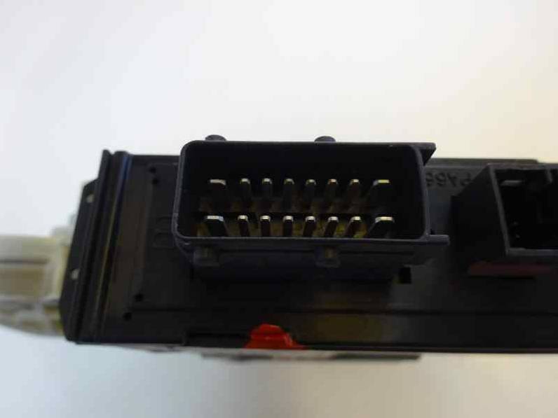 MOTOR ELEVALUNAS DELANTERO DERECHO CITROEN C5 BERLINA 2001 2.2 HDI FAP (133 CV)