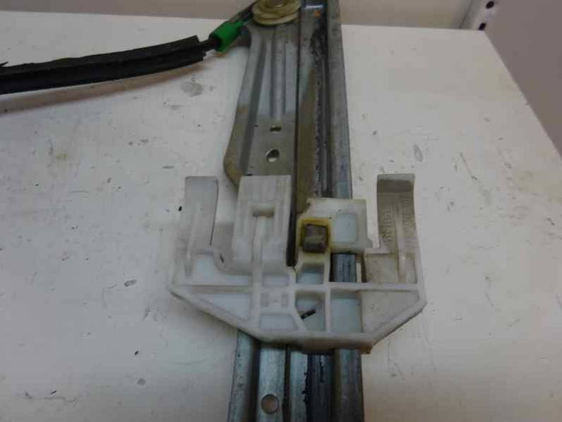 ELEVALUNAS DELANTERO IZQUIERDO CITROEN C5 BERLINA 2001 2.2 HDI FAP (133 CV)