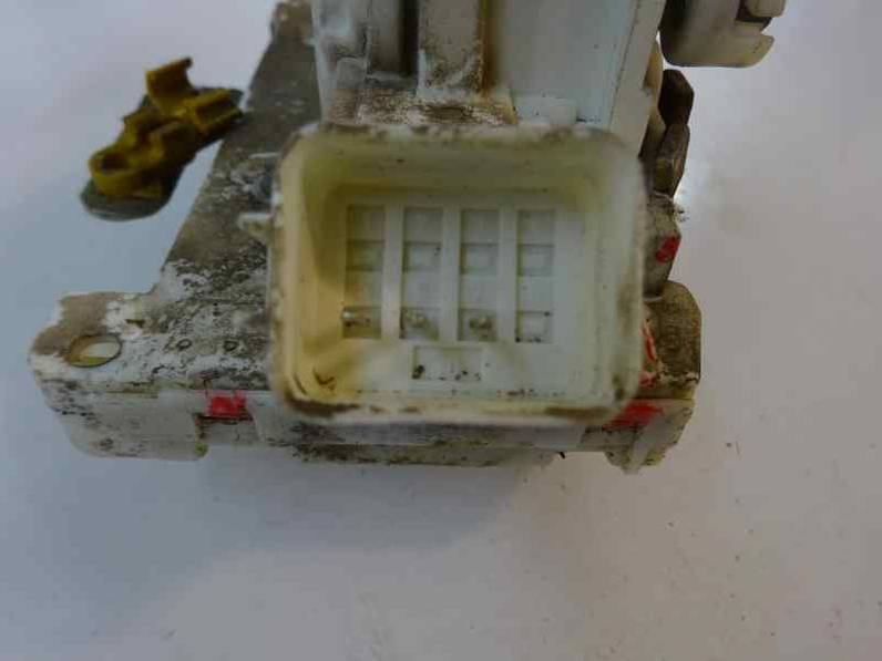 CERRADURA PUERTA TRASERA DERECHA FORD MONDEO BERLINA 1998 1.8 16V (116 CV)