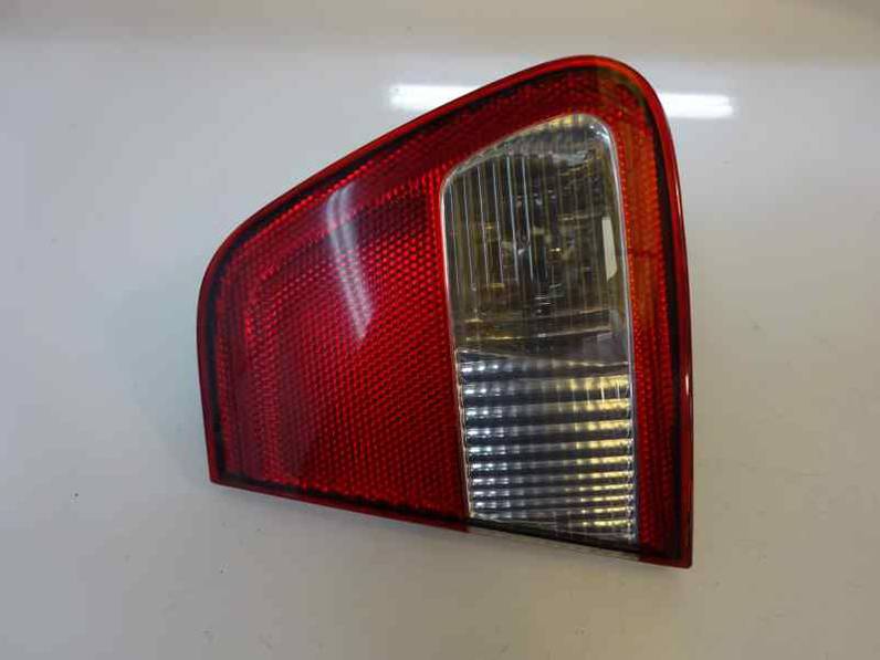 PILOTO TRASERO DERECHO SEAT CORDOBA BERLINA 2000 1.4 (60 CV)