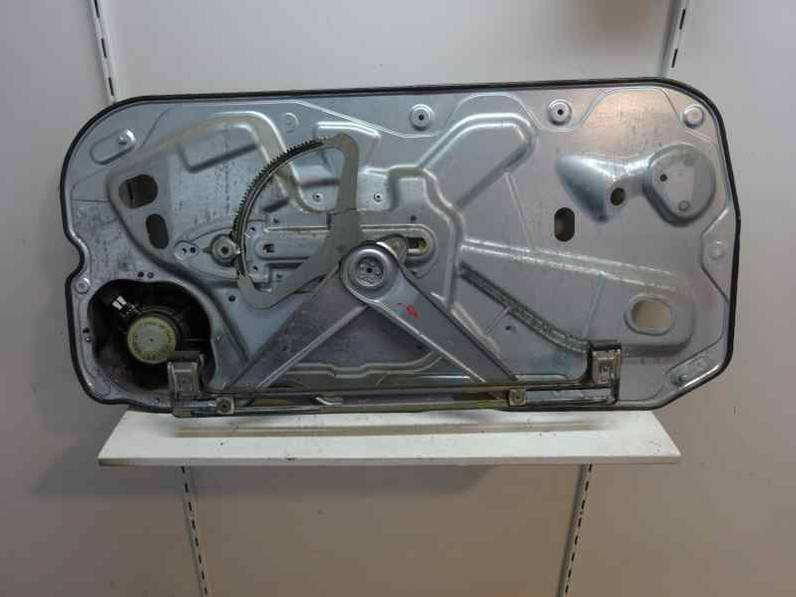 ELEVALUNAS DELANTERO IZQUIERDO FORD FOCUS BERLINA 2005 2.0 TDCI (136 CV)