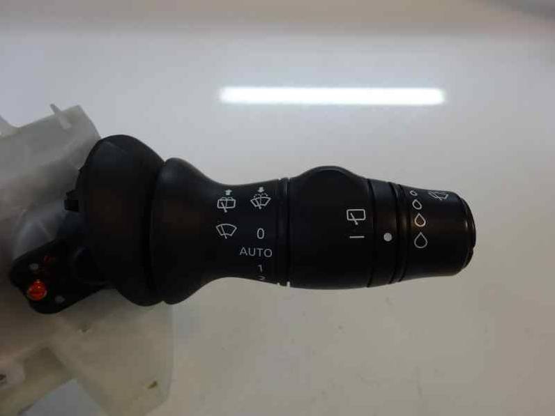 MANDO MULTIFUNCION RENAULT SCENIC III 2009 1.9 DCI D (131 CV)