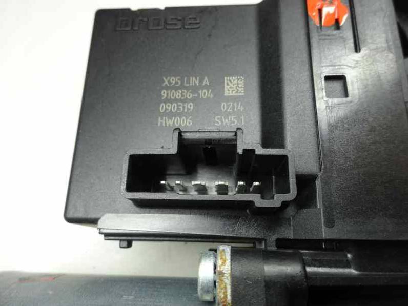 MOTOR ELEVALUNAS DELANTERO DERECHO RENAULT SCENIC III 2009 1.9 DCI D (131 CV)