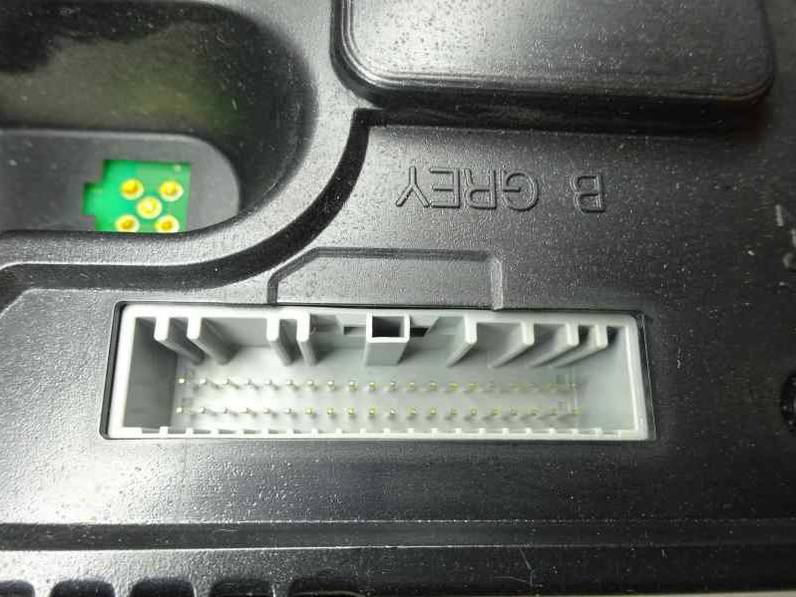 CAJA RELES FUSIBLES RENAULT SCENIC III 2009 1.9 DCI D (131 CV)