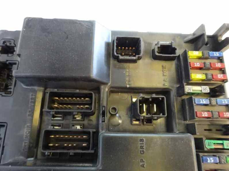 CAJA RELES FUSIBLES PEUGEOT 307 BREAK SW 2005 2.0 HDI (90 CV)