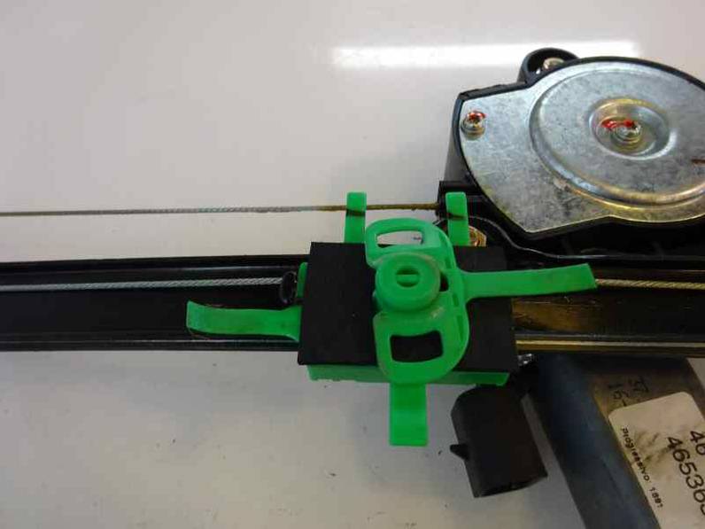 ELEVALUNAS DELANTERO IZQUIERDO FIAT PUNTO BERLINA 2003 1.2 (60 CV)