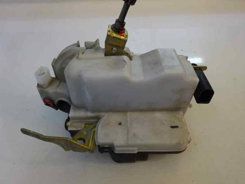 CERRADURA PUERTA DELANTERA DERECHA SEAT IBIZA 2000 1.4 (60 CV)