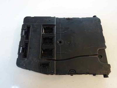 CAJA RELES FUSIBLES RENAULT SCENIC II 2004 1.9 DCI D (120 CV)