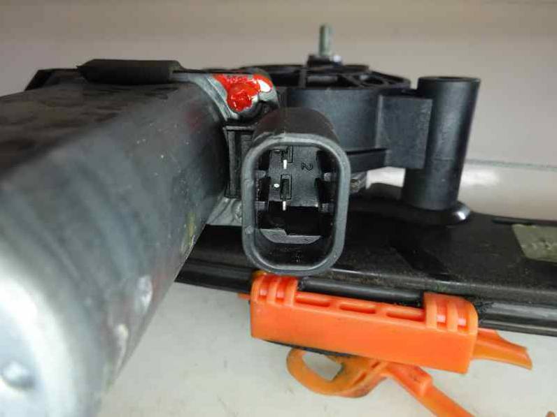 ELEVALUNAS DELANTERO DERECHO FIAT GRANDE PUNTO 2006 1.4 (78 CV)