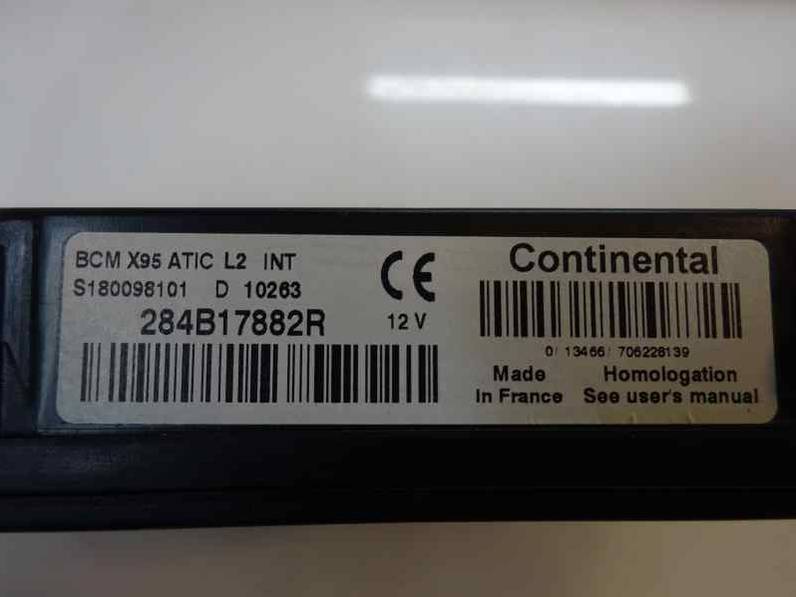 CAJA RELES FUSIBLES RENAULT MEGANE III BERLINA 5 P 2010 1.5 DCI D (106 CV)