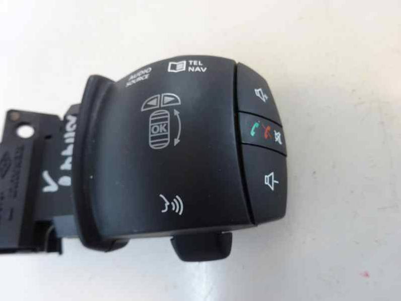 MANDO MULTIFUNCION RENAULT MEGANE III BERLINA 5 P 2010 1.5 DCI D (106 CV)