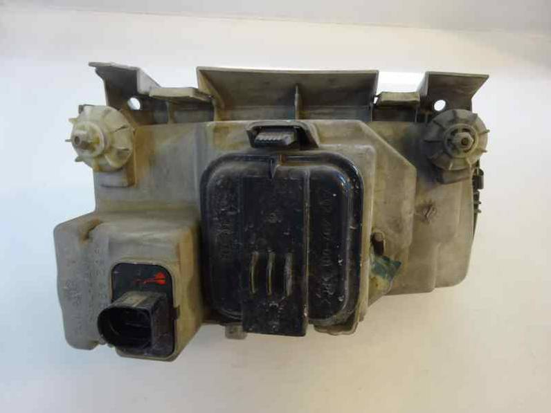 FARO IZQUIERDO VOLKSWAGEN POLO BERLINA 1996 1.9 D (64 CV)