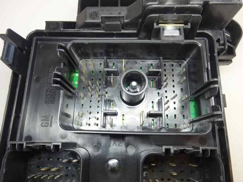 CAJA RELES FUSIBLES OPEL ASTRA K LIM 5TURIG 2016 1.4 16V SIDI TURBO (125 CV)