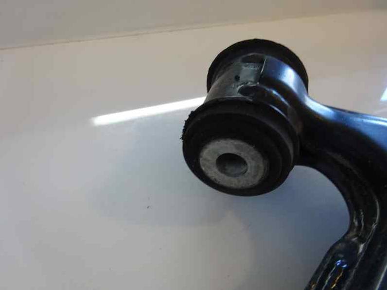 BRAZO SUSPENSION INFERIOR DELANTERO DERECHO FIAT GRANDE PUNTO 2006 1.4 (78 CV)