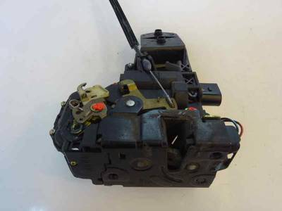 CERRADURA PUERTA DELANTERA IZQUIERDA VOLKSWAGEN PASSAT BERLINA 1999 1.9 TDI (116 CV)