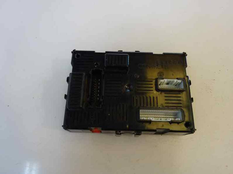 CAJA RELES FUSIBLES RENAULT CLIO GRANDTOUR 2009 1.5 DCI D FAP (86 CV)