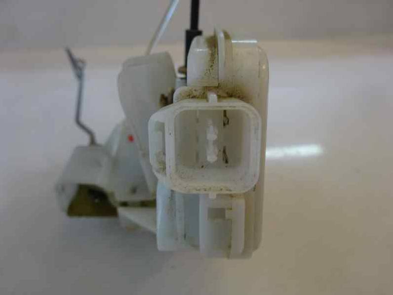 CERRADURA PUERTA DELANTERA DERECHA MITSUBISHI MONTERO 2001 3.2 DI-D (165 CV)