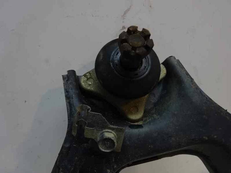 BRAZO SUSPENSION SUPERIOR DELANTERO IZQUIERDO MITSUBISHI MONTERO 2001 3.2 DI-D (165 CV)