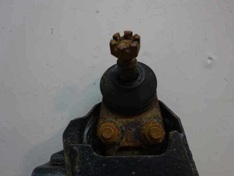 BRAZO SUSPENSION INFERIOR DELANTERO IZQUIERDO MITSUBISHI MONTERO 2001 3.2 DI-D (165 CV)