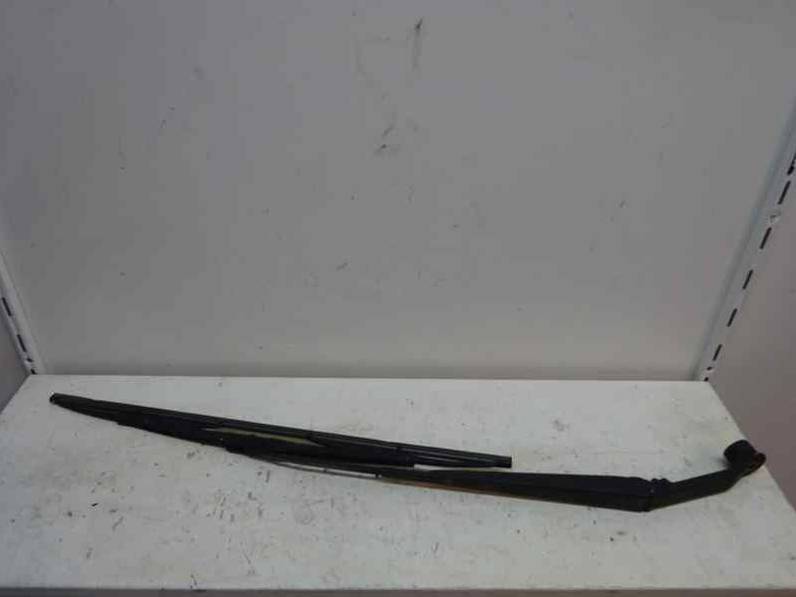 BRAZO LIMPIA DELANTERO DERECHO MITSUBISHI MONTERO 2001 3.2 DI-D (165 CV)