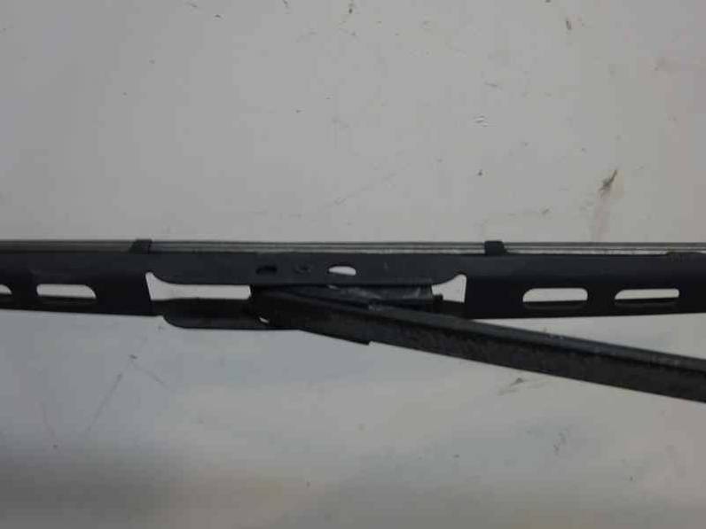 BRAZO LIMPIA DELANTERO DERECHO MITSUBISHI MONTERO 2001 3.2 DI-D (165 CV)