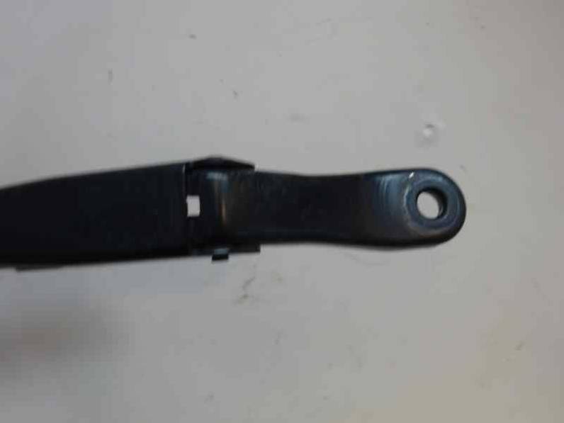 BRAZO LIMPIA DELANTERO IZQUIERDO PEUGEOT 208 2013 1.4 HDI FAP (68 CV)