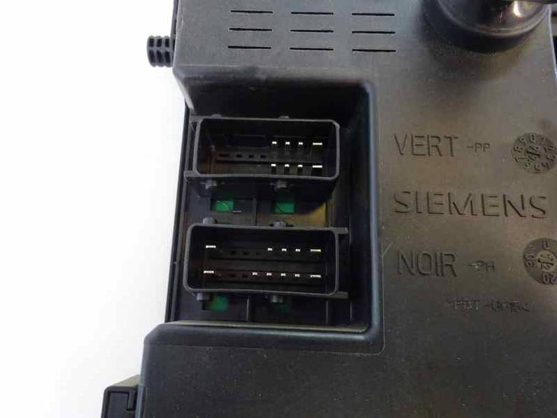 CAJA RELES FUSIBLES PEUGEOT 206 BERLINA 2000 1.9 D (69 CV)