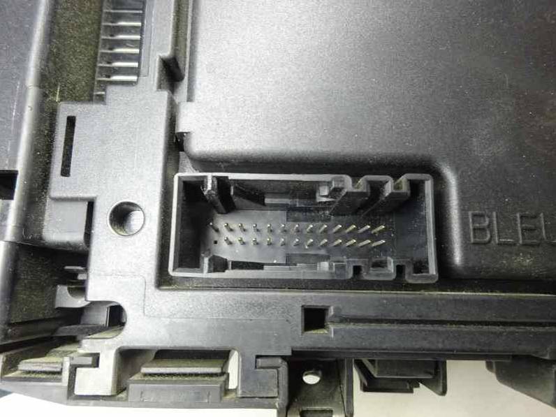 CAJA RELES FUSIBLES PEUGEOT 206 BERLINA 2000 1.9 D (69 CV)