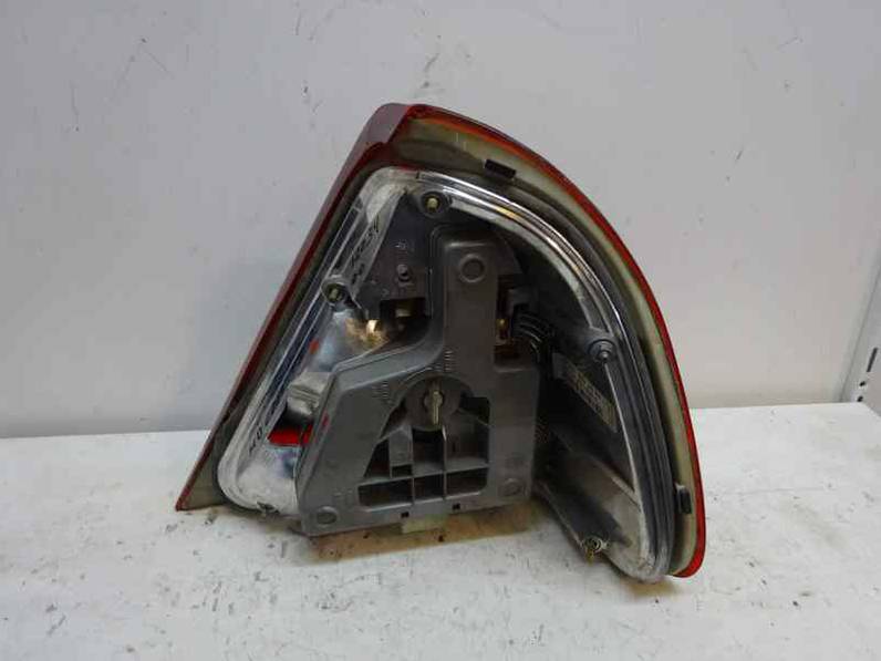 PILOTO TRASERO IZQUIERDO MERCEDES CLASE C BERLINA 2000 2.2 CDI 16V (125 CV)