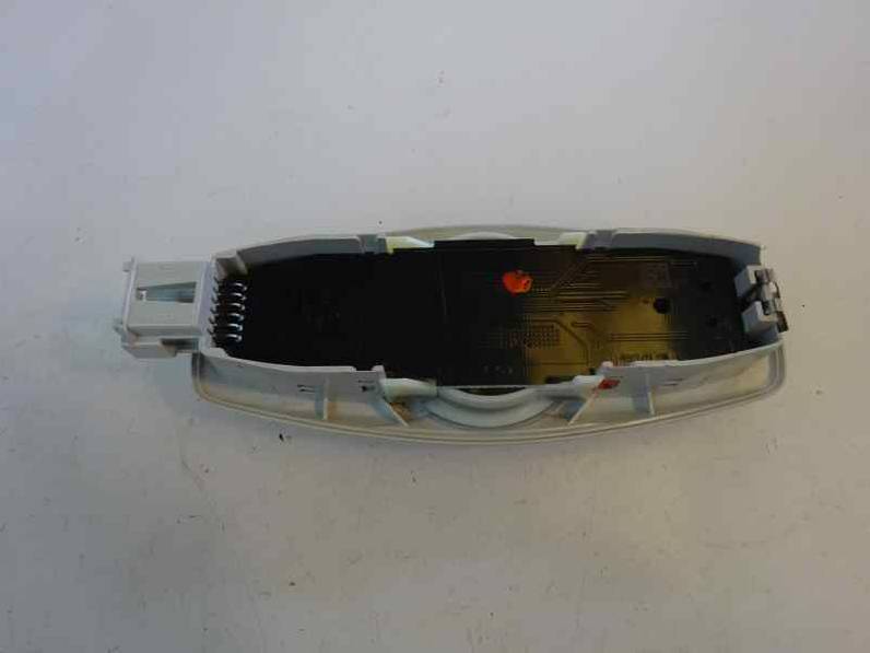 LUZ INTERIOR FORD FOCUS TURN 2017 1.0 ECOBOOST (125 CV)