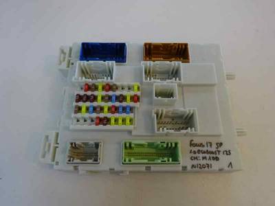 CAJA RELES FUSIBLES FORD FOCUS TURN 2017 1.0 ECOBOOST (125 CV)