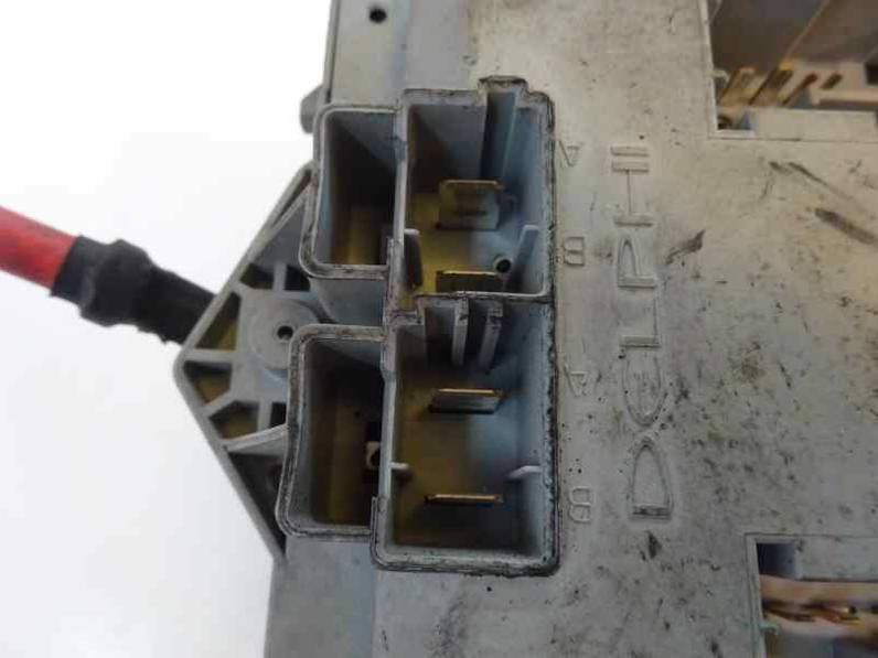 CAJA RELES FUSIBLES FIAT PUNTO BERLINA 2001 1.9 D ECO (60 CV)