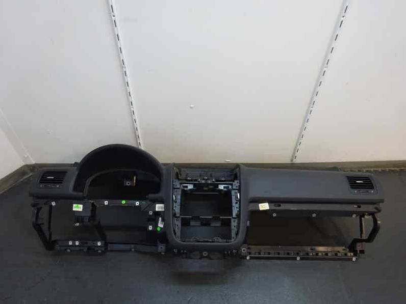 SALPICADERO VOLKSWAGEN JETTA 2005 1.9 TDI (105 CV)