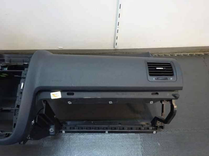 SALPICADERO VOLKSWAGEN JETTA 2005 1.9 TDI (105 CV)