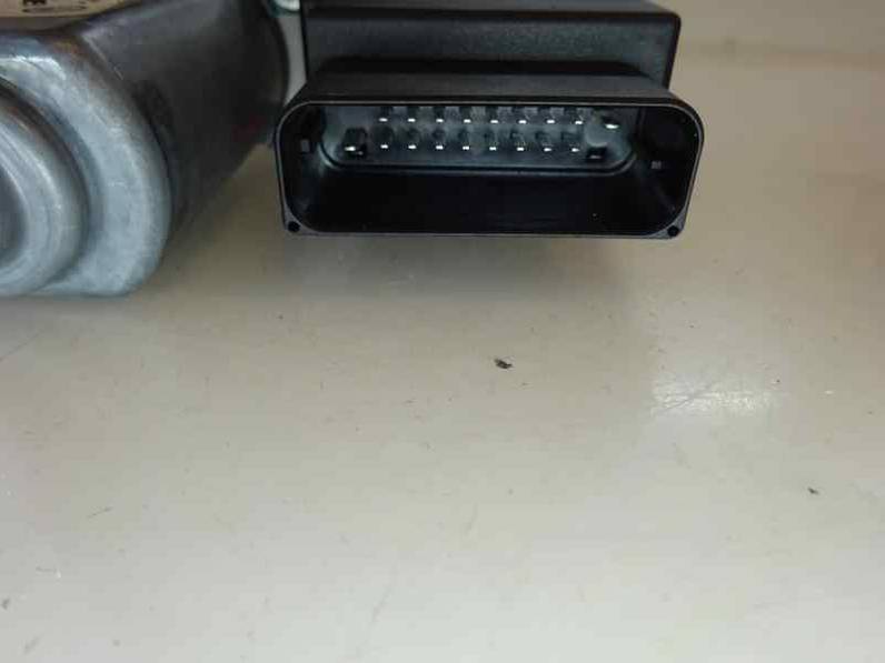 MOTOR ELEVALUNAS TRASERO IZQUIERDO VOLKSWAGEN JETTA 2005 1.9 TDI (105 CV)