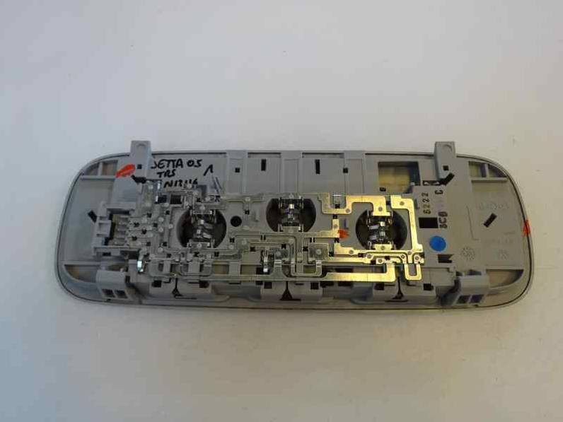 LUZ INTERIOR VOLKSWAGEN JETTA 2005 1.9 TDI (105 CV)