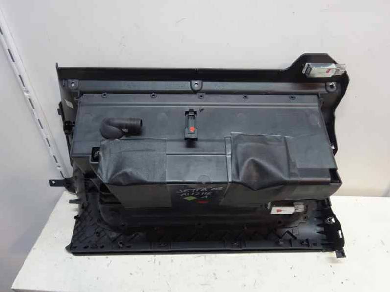 GUANTERA VOLKSWAGEN JETTA 2005 1.9 TDI (105 CV)