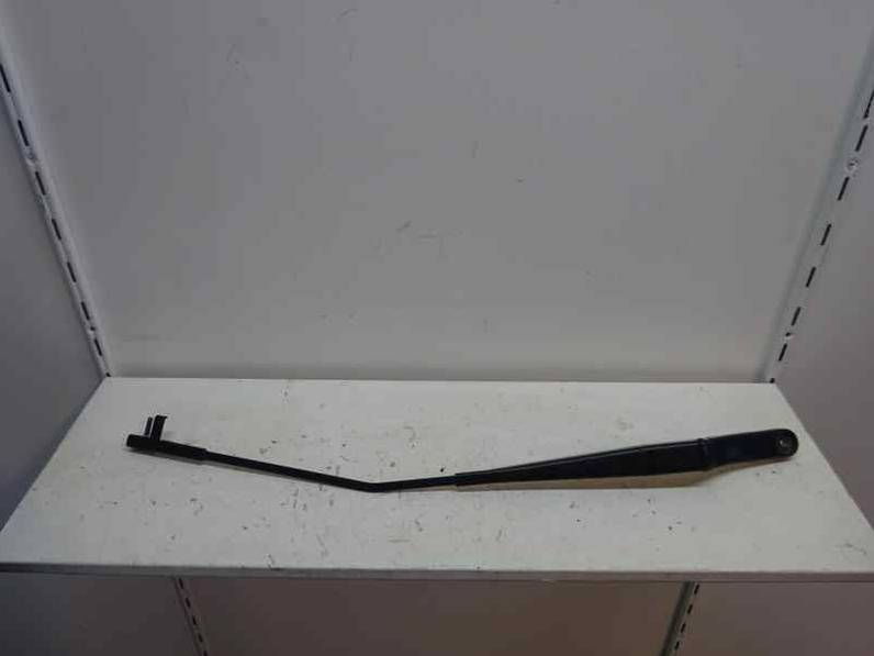 BRAZO LIMPIA DELANTERO DERECHO VOLKSWAGEN JETTA 2005 1.9 TDI (105 CV)