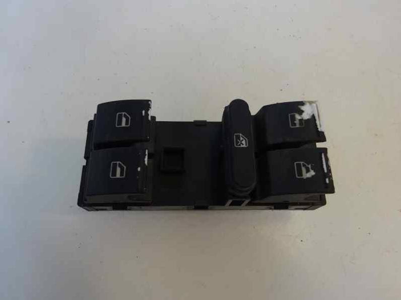 MANDO ELEVALUNAS DELANTERO IZQUIERDO VOLKSWAGEN JETTA 2005 1.9 TDI (105 CV)